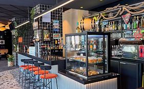 ibis Martigues Centre